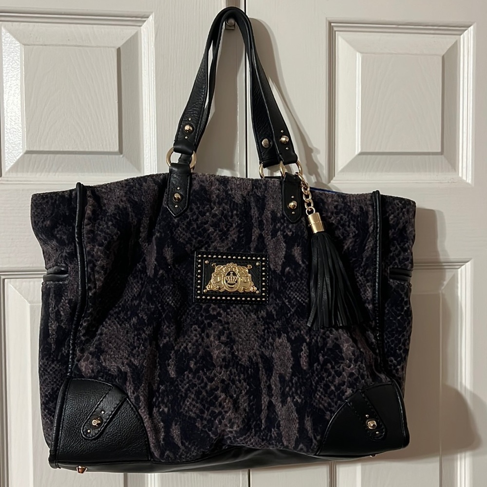 Med/Large Juicy Couture purse